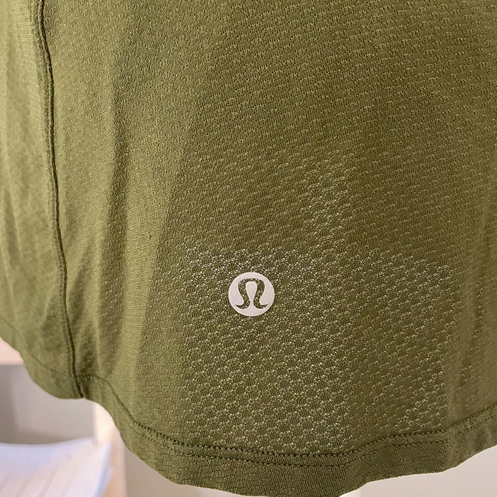 Lululemon tank